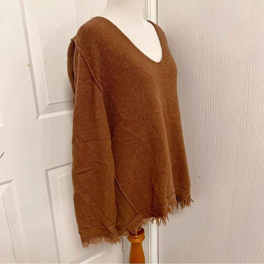 Free People Irresistible V Sweater A1